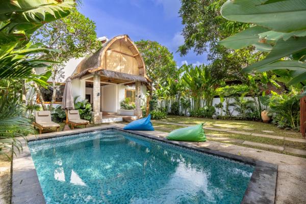 Villa Trembesi - New Spacious Luxury 2br Private Villa - Free Gym Access - 60mbps Wifi - Lombok