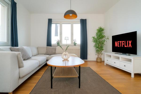 Chic 1BR City center Sleeps 4 Brämaregården, Göteborg