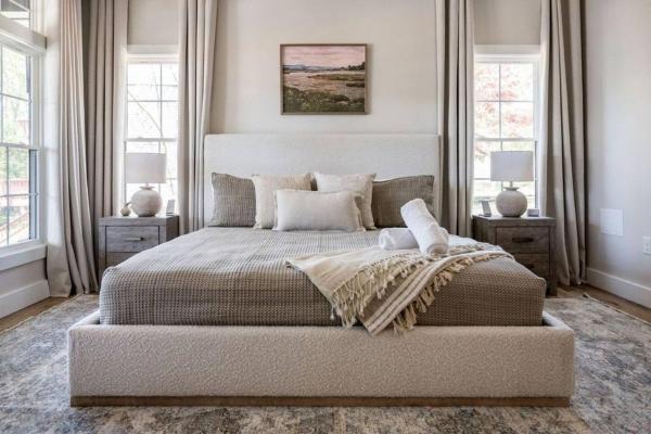 Bass Cove - Luxury Lakefront, Hot Tub, Fire Table & Theatre! - Virginia