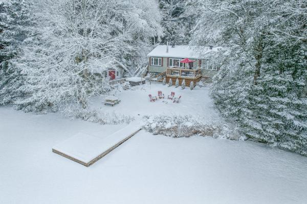 Chalet Du Domaine Spa Privé Et Lac - Saint-Sauveur