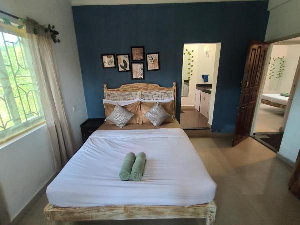 Na fotografii je vidět objekt Standalone 4 Bedroom House, Bora-Bora Beach 15 min walk nacházející se ve městě Morjim.