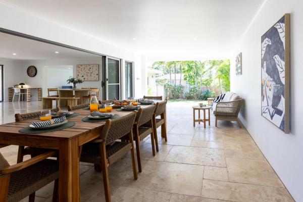 Le Palmier - Coastal Charm Minutes From The Beach - Bonny Hills