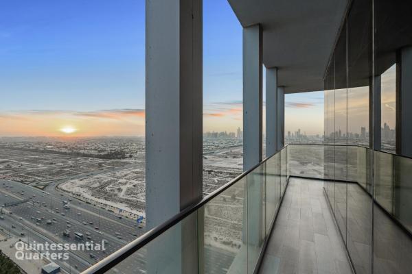 Foto 2: Stylish & Peaceful 2BR Home in JVC District