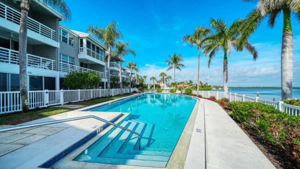 Hvc 203 Spa Pool On Longboat Key - Longboat Key, FL