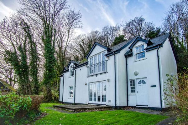 Bayview 2 - 2 Bedroom Apartment - Penally - Tenby