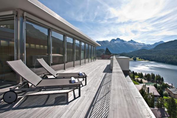 På bilden syns objektet Hotel Schweizerhof St. Moritz som ligger i staden St. Moritz.