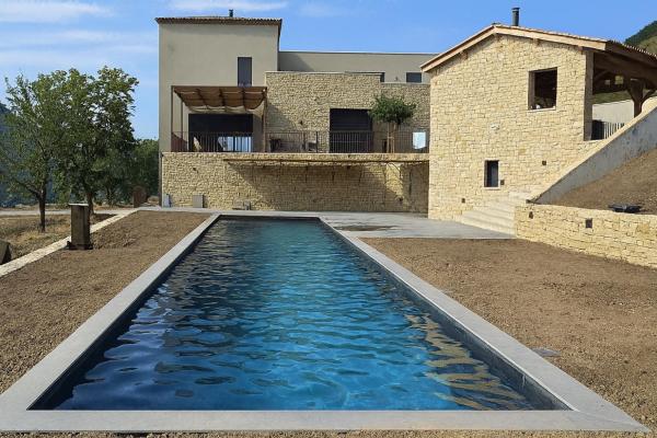Les Lavandes Du Bersac Avec Piscine - Serres
