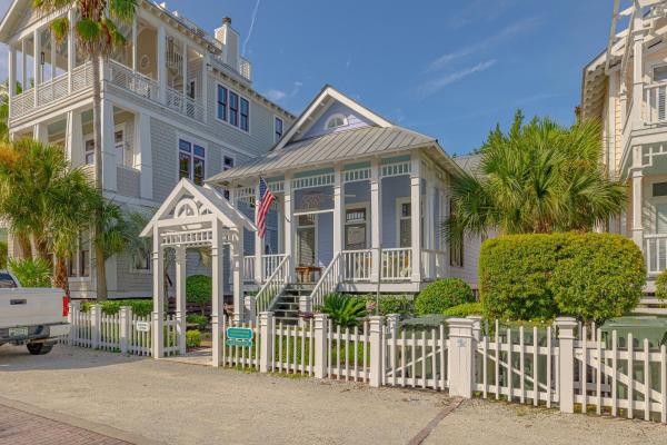 27 Coast - Frederica Cottage - East Beach, GA