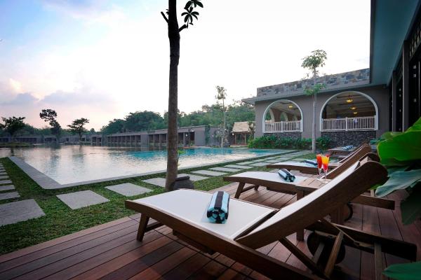 Nella foto è visibile l'oggetto The Westlake Hotel & Resort Yogyakarta situato nella città di Cebongan.
