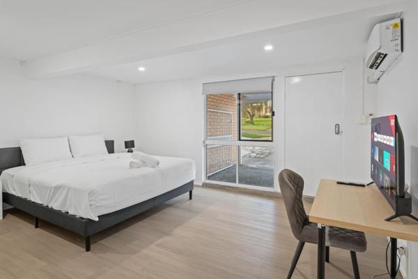 Self Contained Studio Perfect For Solo Travelers - Springwood