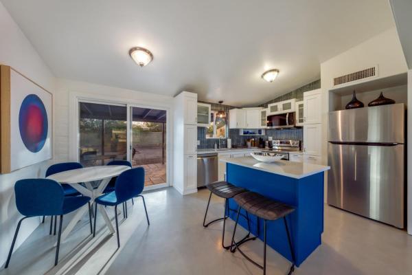 Dickinson (Deepak & Jackie) - Oro Valley, AZ