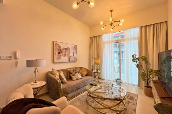A la foto es mostra l'objecte Coozy one bedroom in Al Jaddaf Dubai situat a la ciutat de Dubai.