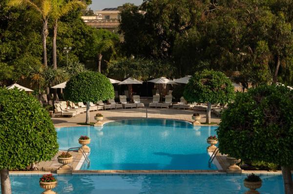 På bildet vises objektet Corinthia Palace Malta som ligger i byen Attard.