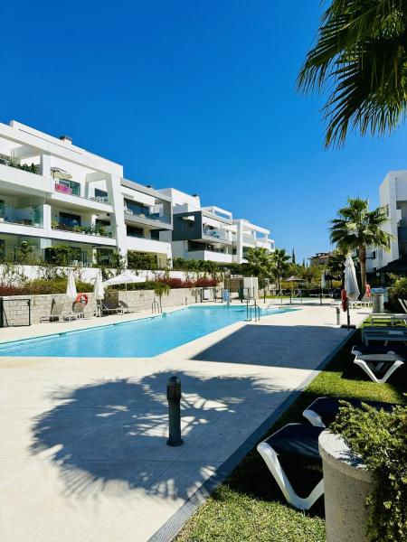 Vivi Homes - Sol Garden Pool, Terrace & Golf - Estepona
