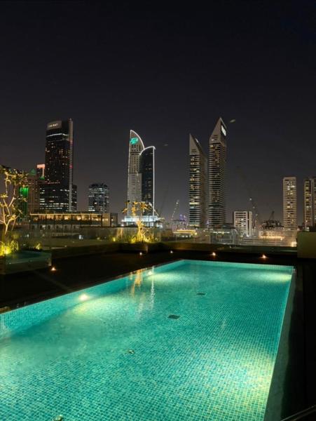 Modern Downtown 1br Apartment In Jumeirah Garden - Dubai