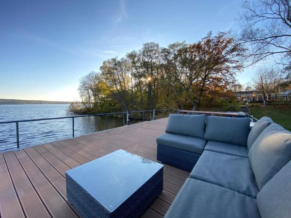 Haveltänzer - Exklusives Hausboot Am Templiner See Mit Sauna & Sonnendeck - Potsdam