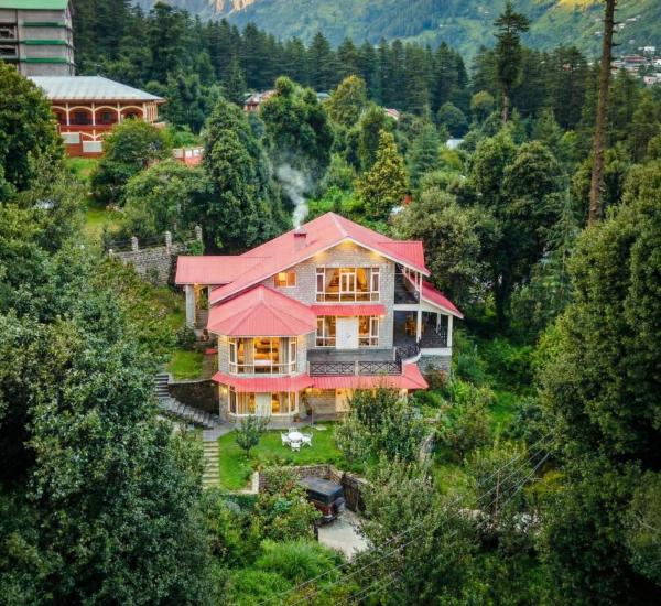 A la foto es mostra l'objecte The ForestBound Cottage situat a la ciutat de Manāli.