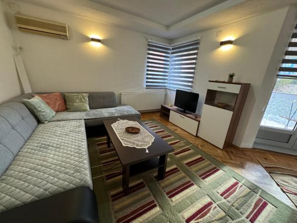 Golden Lilly Apartment - Korenica
