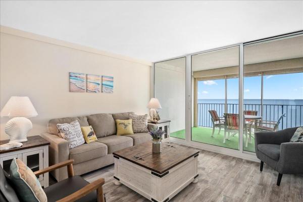 Beautiful Direct Ocean Views From This Remodeled English Towers Condo! - Ocean City