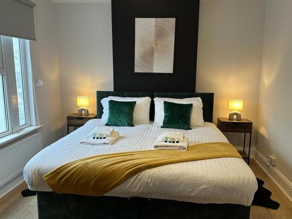 På billedet ses objektet 3 Bed Chill Glouc Free Parking beliggende i byen Gloucester.