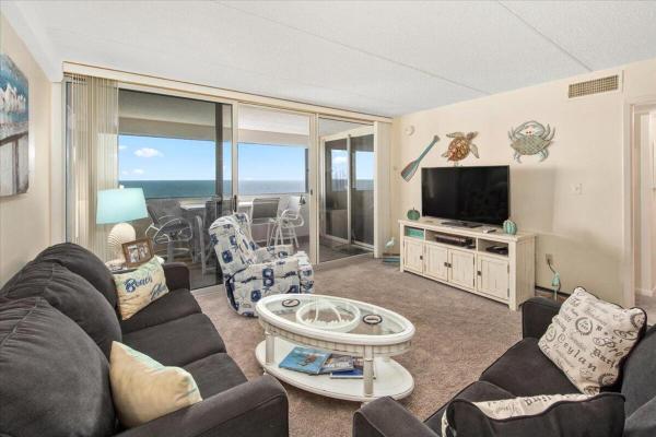 Beautiful Views From This 2 Bedroom Atlantis Condo With Outdoor Pool! - Ocean City