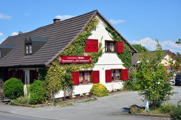 A la foto es mostra l'objecte Alte Schreinerei-Auberge Harlekin situat a la ciutat de Singen.