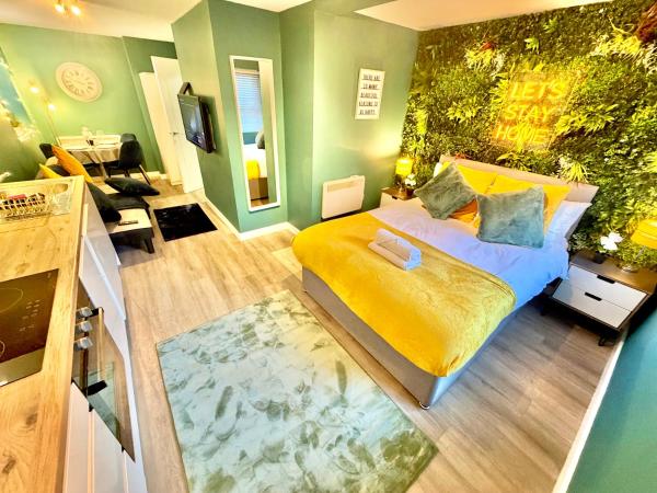 A la foto es mostra l'objecte Cozy Apartment in Bournemouth Town Centre - Fast WiFi - Smart TV - Walk to Town Centre and Beach situat a la ciutat de Bournemouth.