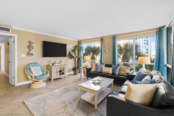 Na zdjęciu widoczny jest obiekt 2031-Shoreline Towers Beach Vacation Condo Free Beach Setup położony w mieście Destin.