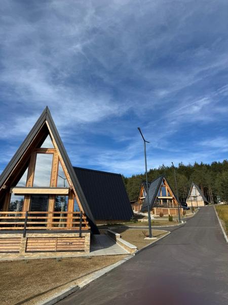 A la foto es mostra l'objecte Vodice Park, Zlatibor situat a la ciutat de Vodice.