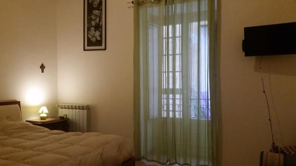 På bildet vises objektet Ai Baretti B&B som ligger i byen Napoli.