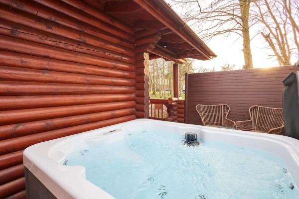 Host And Stay - Mystic Falls - Morpeth