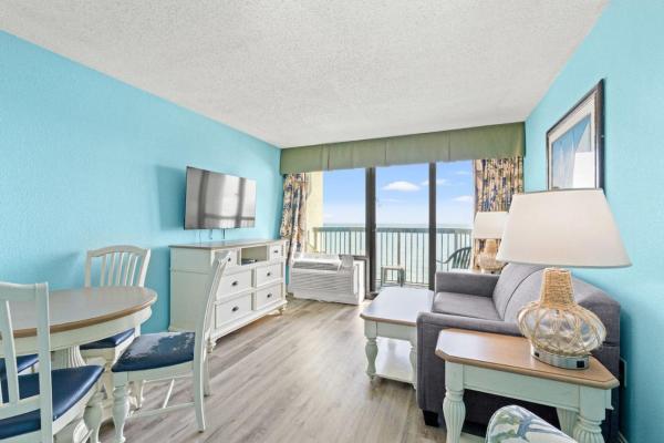 Beachfront End Unit Condo With Pools And Hot Tubs - Surfside Beach, SC