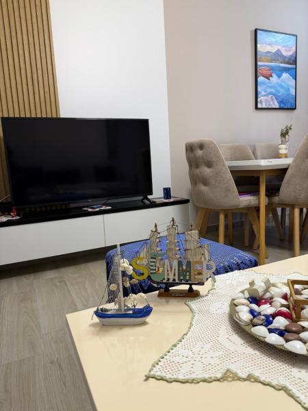 A la foto es mostra l'objecte Flori Sea Apartment situat a la ciutat de Golem.