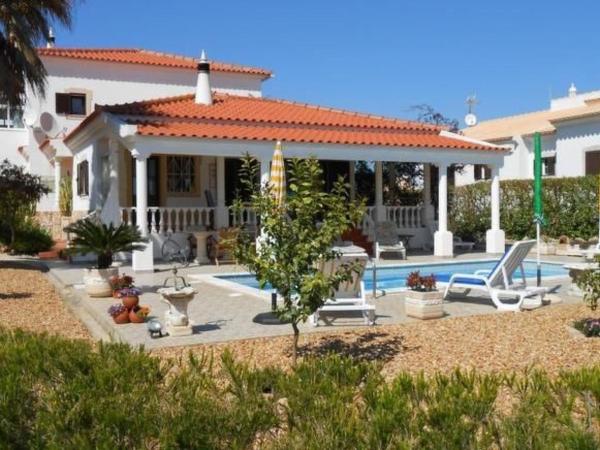 Holiday Home Nettes Ferienhaus In Altura Mit Gepflegtem Garten By Interhome - Ayamonte