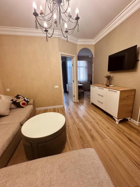 Modern Apartment With Balcony & Wifi - Tbiliszi