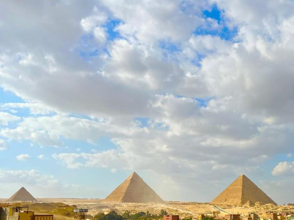 Nella foto è visibile l'oggetto Kemitt pyramids view inn situato nella città di Il Cairo.