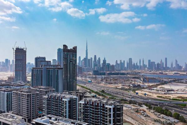 A la foto es mostra l'objecte Bright 1BR in Sobha Crest BFull view of the Burj situat a la ciutat de Dubai.