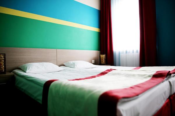 A la foto es mostra l'objecte Hotel Folklor situat a la ciutat de Międzyrzec Podlaski.