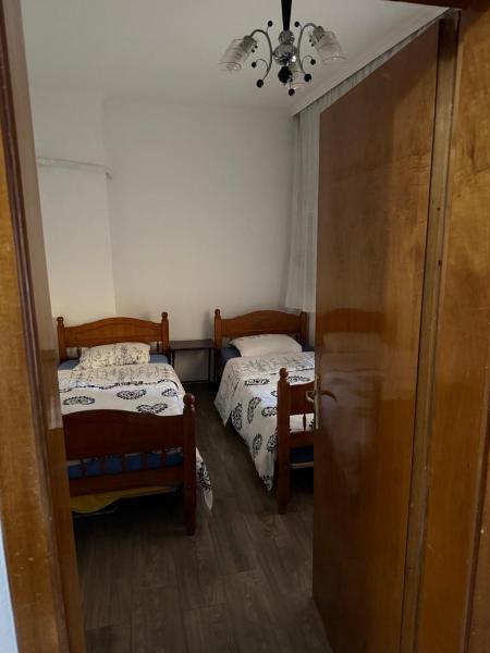 A la foto es mostra l'objecte Kasa house situat a la ciutat de Draç.