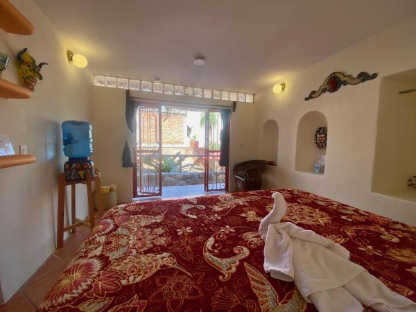Billede 1: Concha - Casa MoJo's cozy 1BR, garden, pool