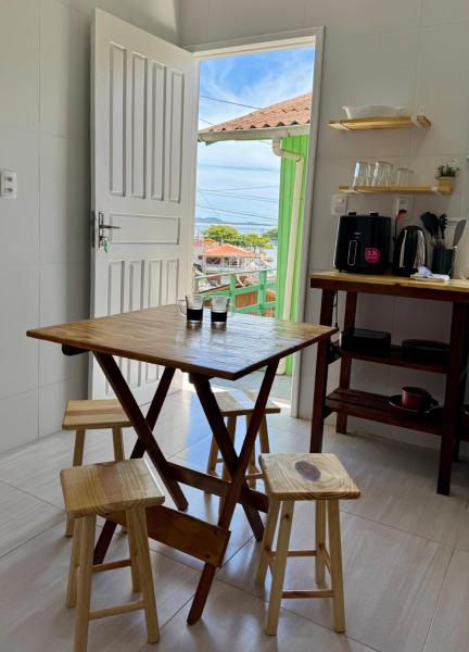 Apto Tarrafa Aconchegante Com Vista Mar - Florianópolis