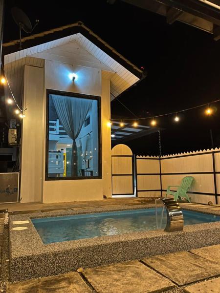 Memerang Tiny House & Pool Near Merang Jetty - Kuala Terengganu