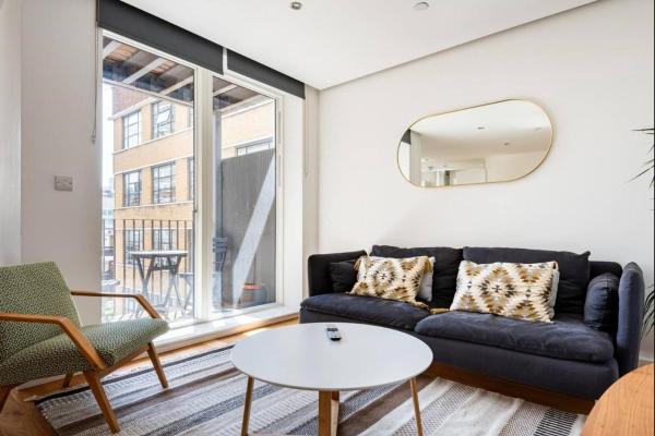 2br Flat In Hoxton, Sleeps 4, Near The Tube - London, UK
