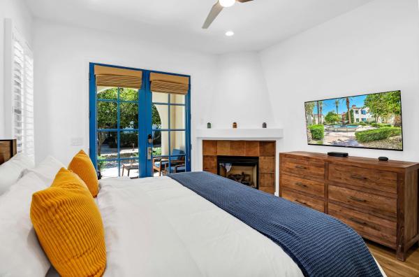 Modern King Studio Legacy Villa Near Main Pool - B - Joshua Tree National Park