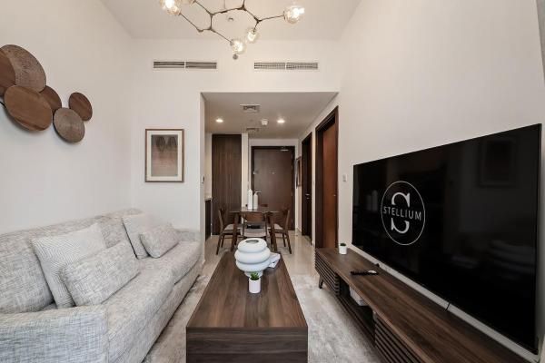 Billede 9: Chic 1BR at Reva Stunning Canal Views