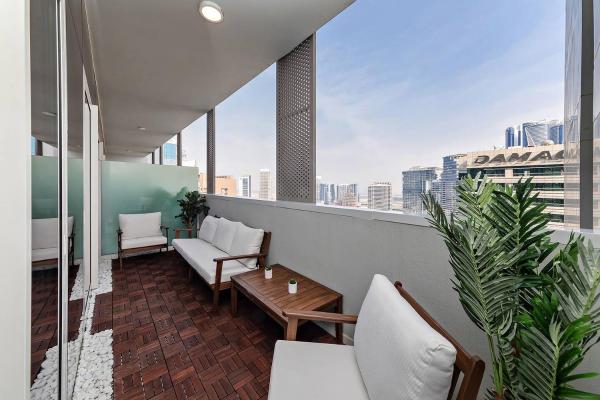 Billede 4: Chic 1BR at Reva Stunning Canal Views