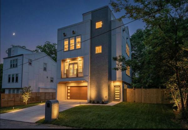 Lux East Nash-hot Tub & Rooftop Patio - Nashville, TN