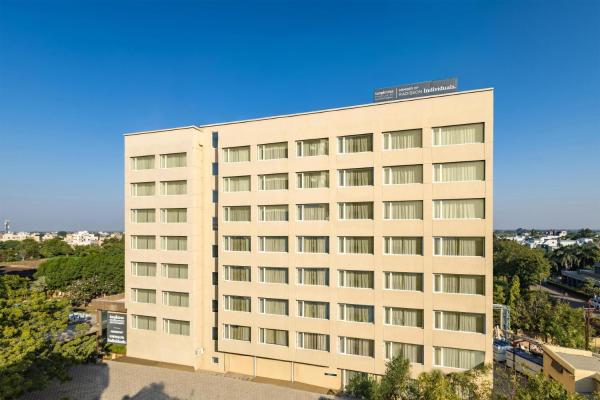 A la foto es mostra l'objecte Temple Tree Hotel Shirdi, a member of Radisson Individuals situat a la ciutat de Loni.
