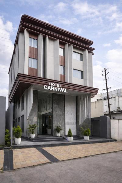 A la foto es mostra l'objecte Hotel Carnival , Vijay Nagar Indore situat a la ciutat de Indore.