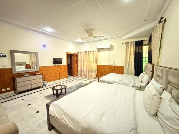 Living Lodge Guest House, Islamabad